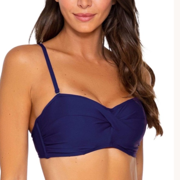 Sunsets 34 D blossom iconic twist top floral Whimsy - Picture 3 of 8